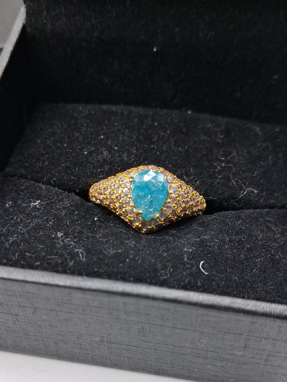 Bomb Party Gold-Tone Ring with Teardrop Blue Stone Size 7 R829
